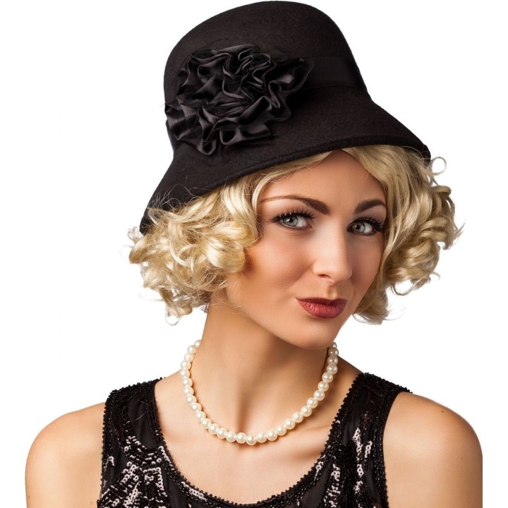 Cappello Charleston Donna Anni ’20 – Modello a Campana con Fiore in Rasatello Nero
