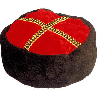 Cappello Cosacco Russo in Ecopelliccia Nera e Rossa con Croce Ricamata - Tradizionale Cubana Cosacca